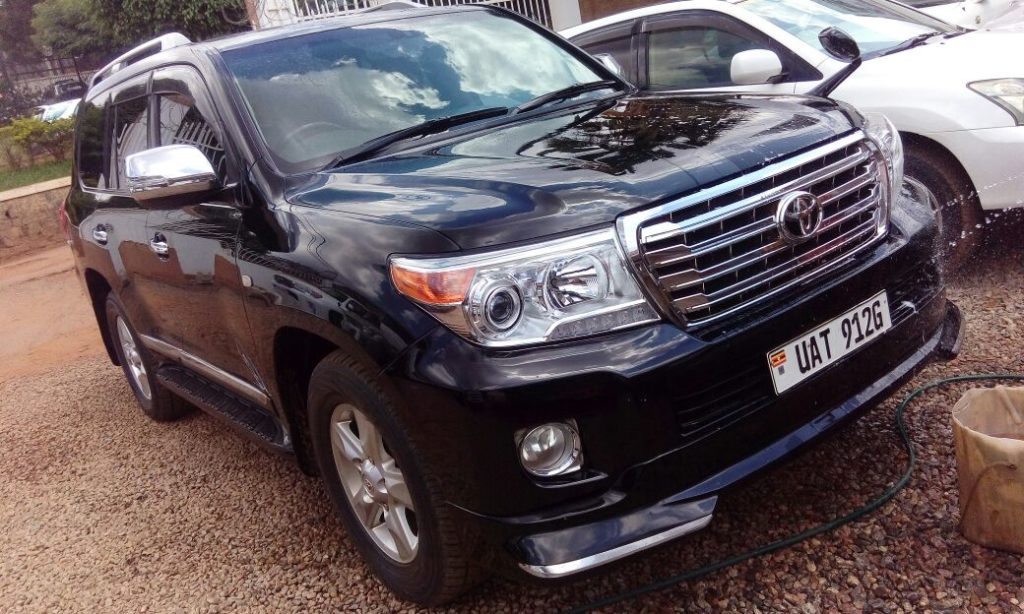 Toyota Land Cruiser 200 Series V8
